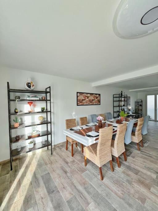 M&a Maison De Campagne/ Disney/paris/wifi/jeux Сasa de vacaciones *