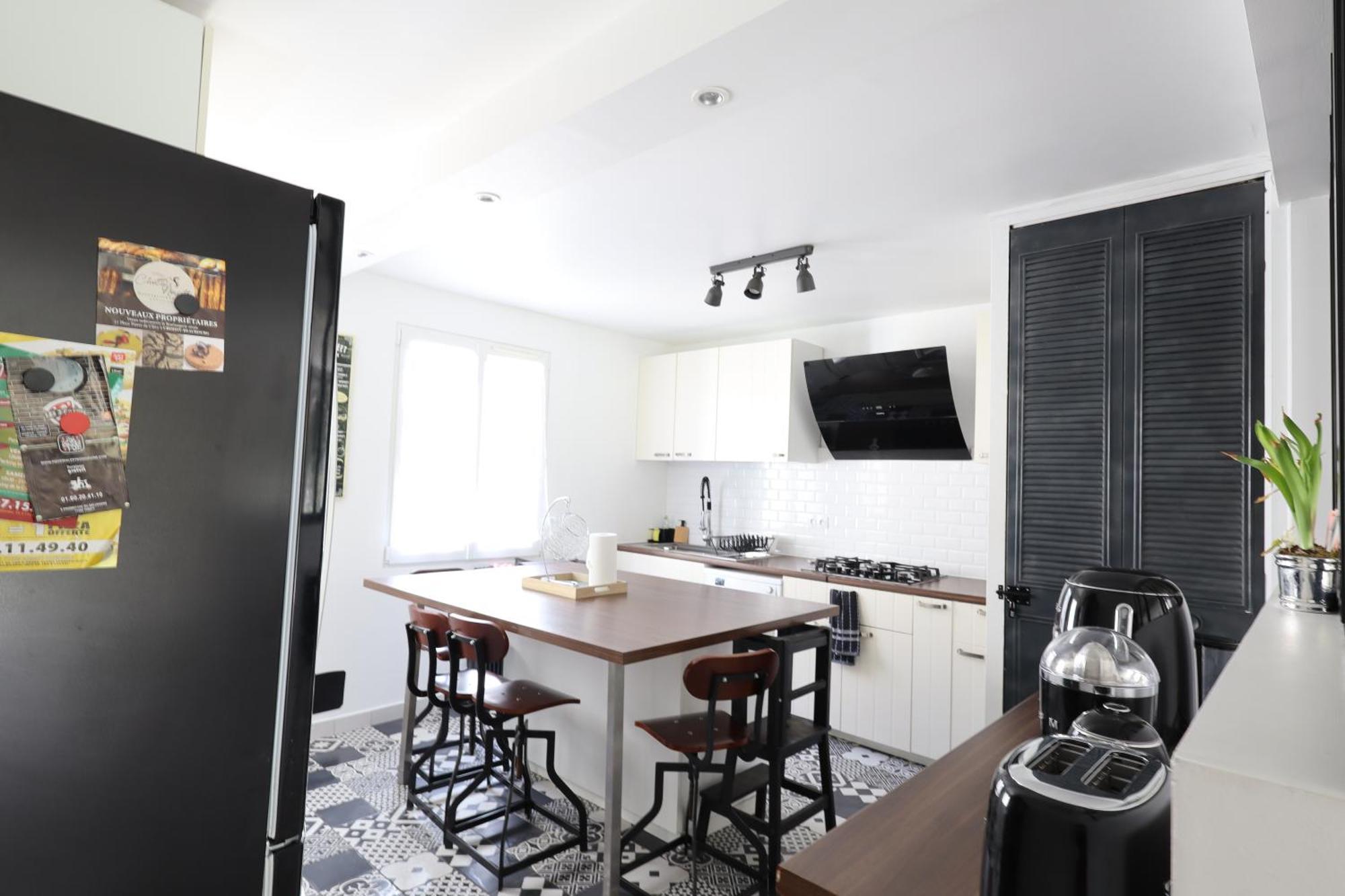 M&a Maison De Campagne/ Disney/paris/wifi/jeux *